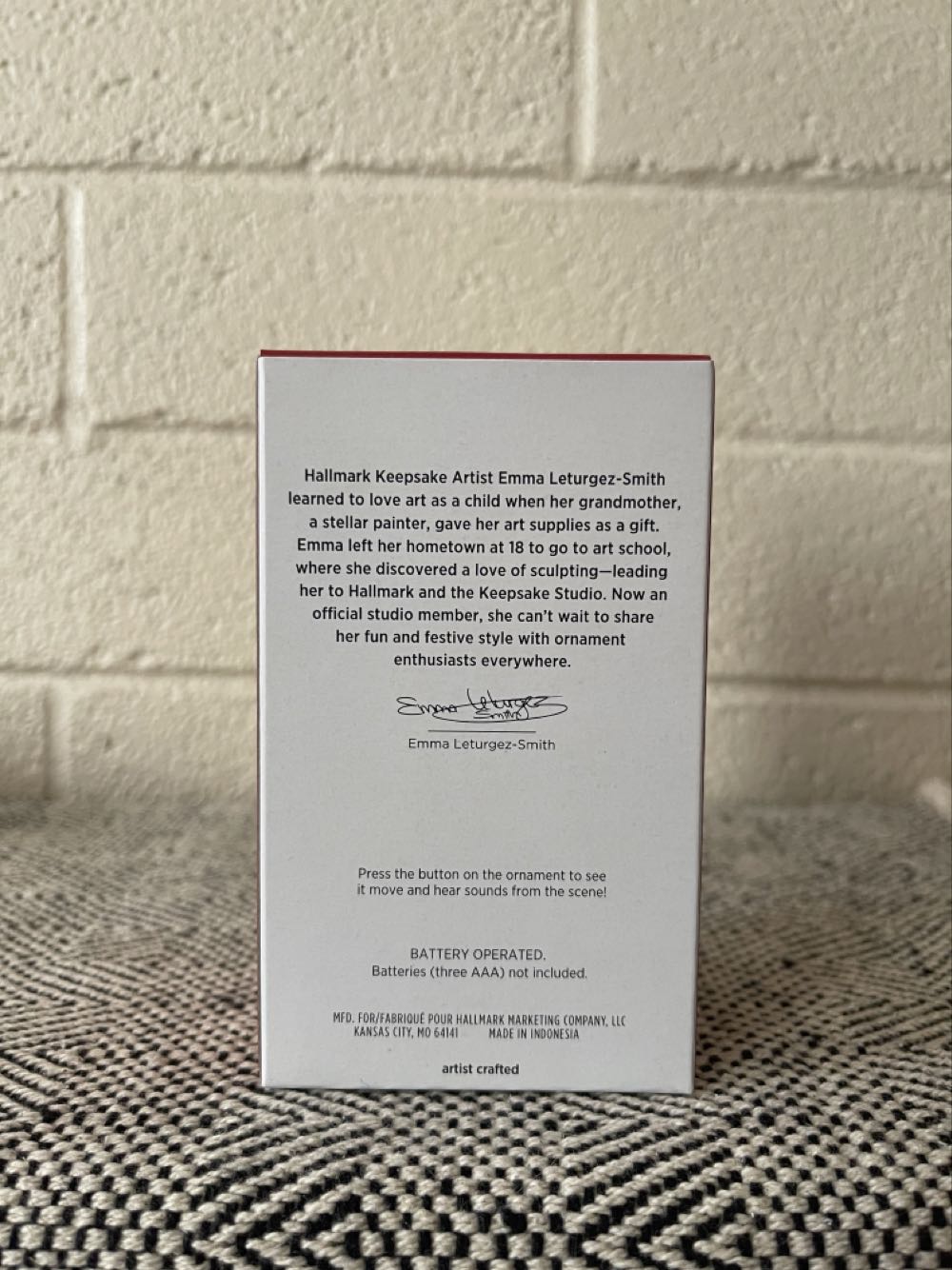 A Gift From Aunt Bethany - National Lampoon’s Christmas Vacation (A Gift From Aunt Bethany) ornament collectible [Barcode 763795700431] - Main Image 3