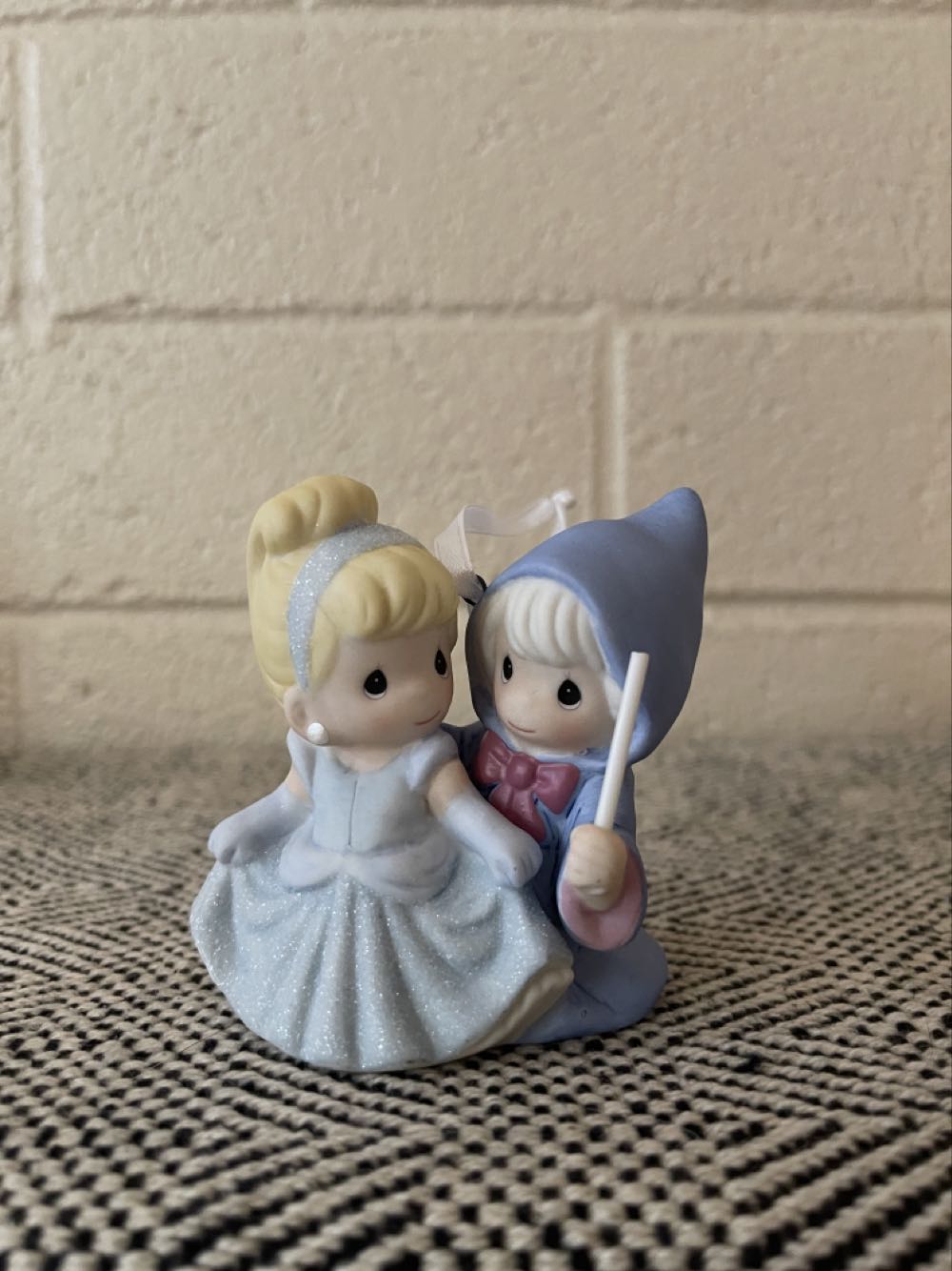 Precious Moments Cinderella And Fairy Godmother - Disney Precious Moments (Cinderella) ornament collectible [Barcode 763795659722] - Main Image 4