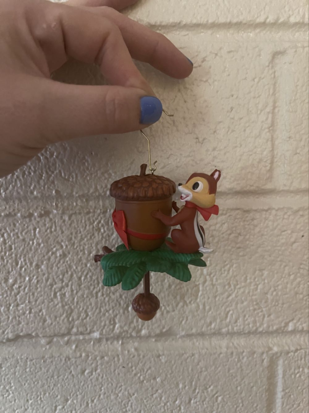 Chip And Dale - In A Nutshell - Disney Chip And Dale (Disney Chip and Dale) ornament collectible [Barcode 763795672448] - Main Image 4