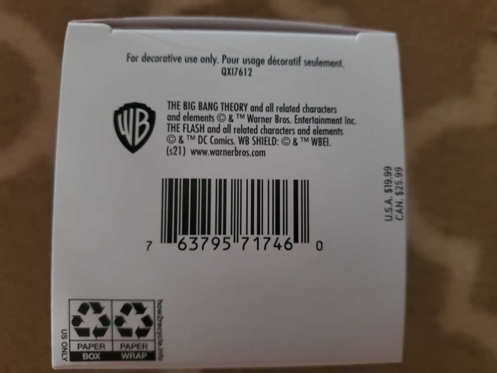Sheldon Cooper as the Flash - The Big Bang Theory (Television) ornament collectible [Barcode 763795717460] - Main Image 4