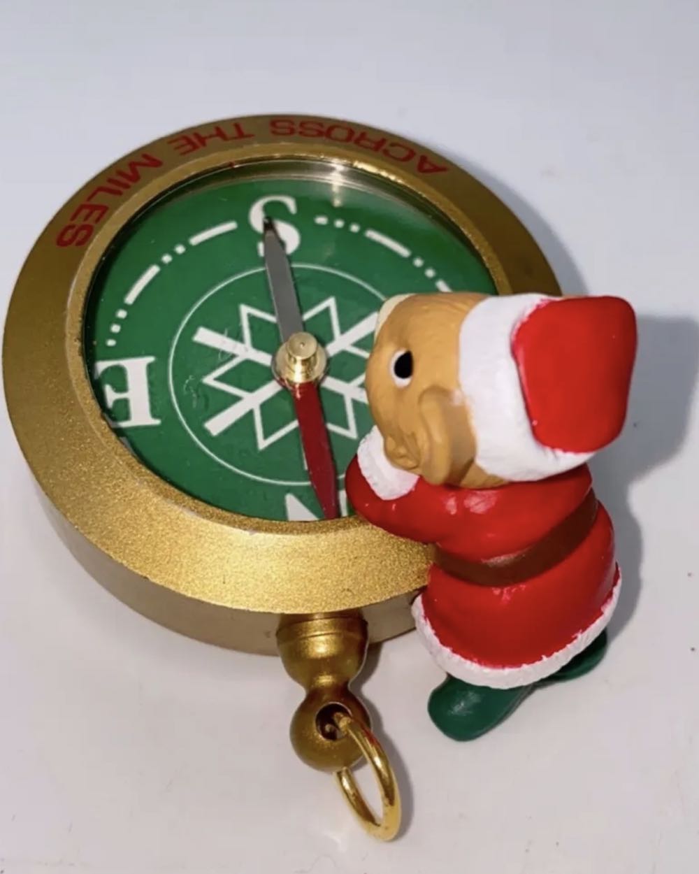 Across The Miles Clip-on Hallmark Ornament Qx5847 - Across The Miles (Mice) ornament collectible [Barcode 015012214284] - Main Image 4