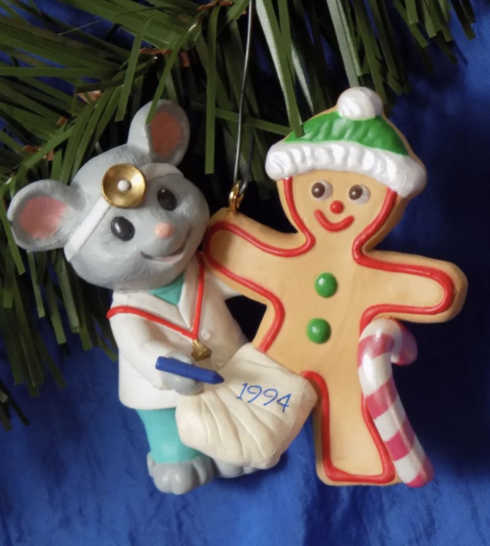 Caring Doctor - Mouse With Gingerbread "Patient”  (Mice) ornament collectible [Barcode 015012138702] - Main Image 2