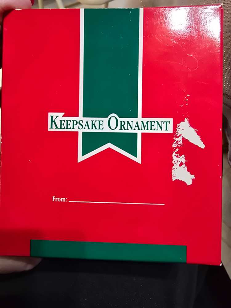 Mom And Dad 1989  ornament collectible - Main Image 2