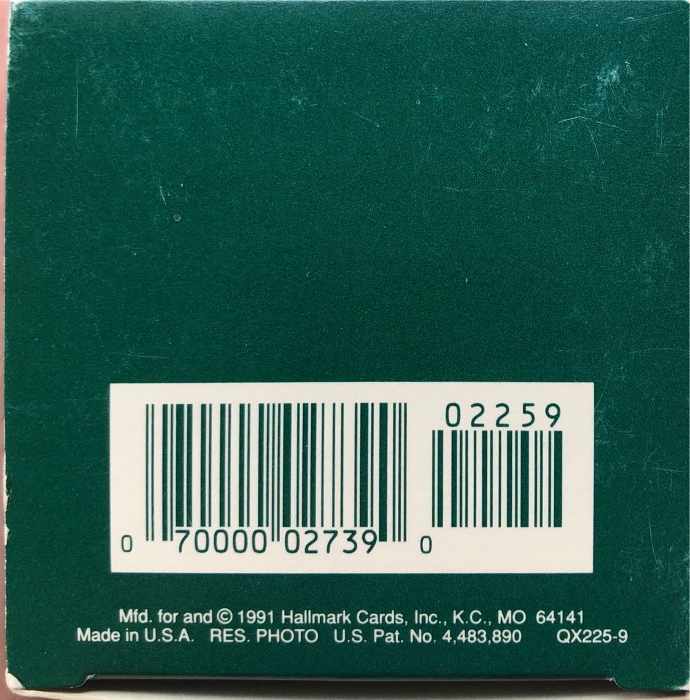 Norman Rockwell Art - Santa And His Helper - Keepsake Glass Ball (Norman Rockwell) ornament collectible [Barcode 070000027390] - Main Image 2