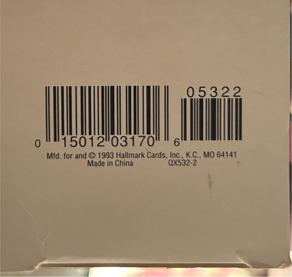 Peep Inside - Birdhouse Opens (Birds) ornament collectible [Barcode 015012031706] - Main Image 3