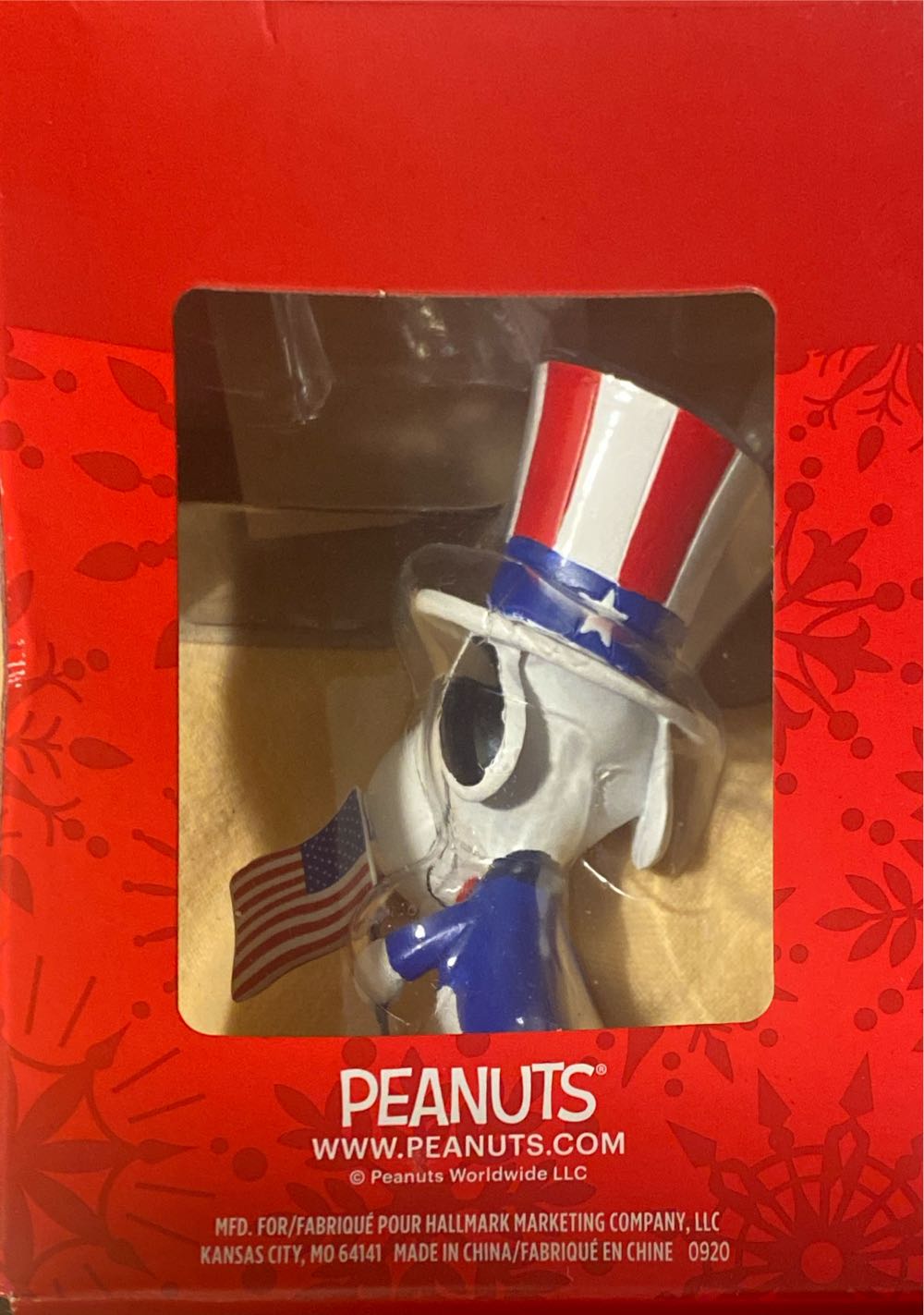 Snoopy  - Patriotic - Peanuts Red Box (Peanuts) ornament collectible [Barcode 763795692910] - Main Image 2