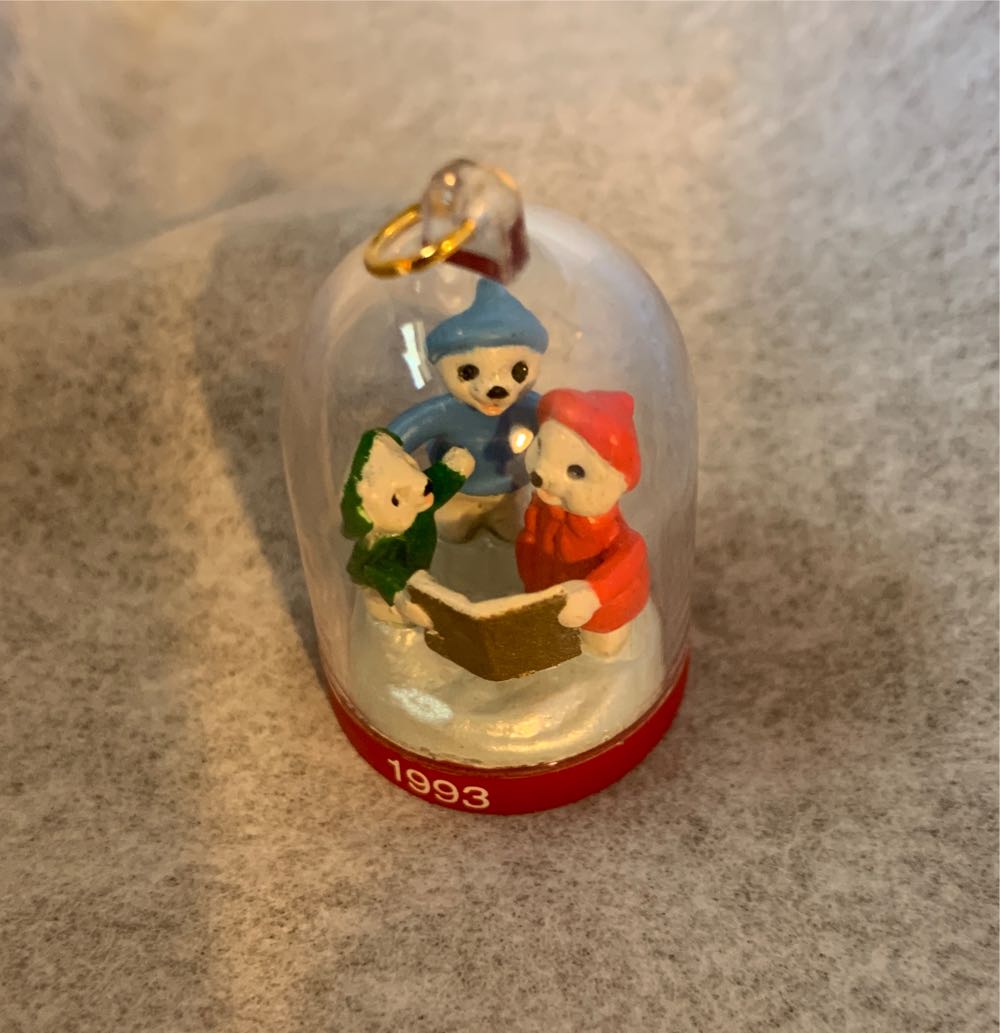 The Bearymores #2 - The Bearymores (Bears) ornament collectible [Barcode 015012029284] - Main Image 3