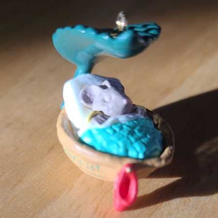 Baby’s First Christmas  (Miniature) ornament collectible [Barcode 015012213195] - Main Image 3