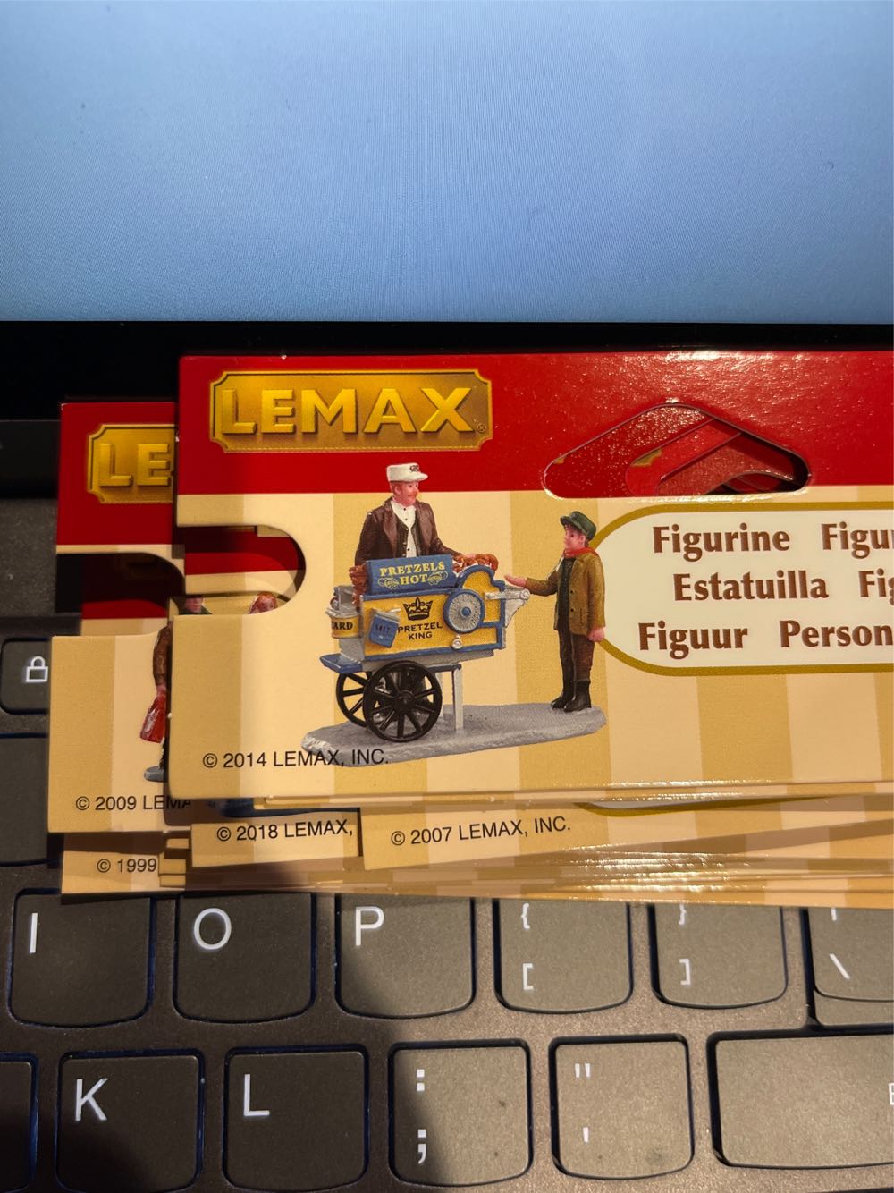 Happy Holiday Barbie - Club Edition 1997