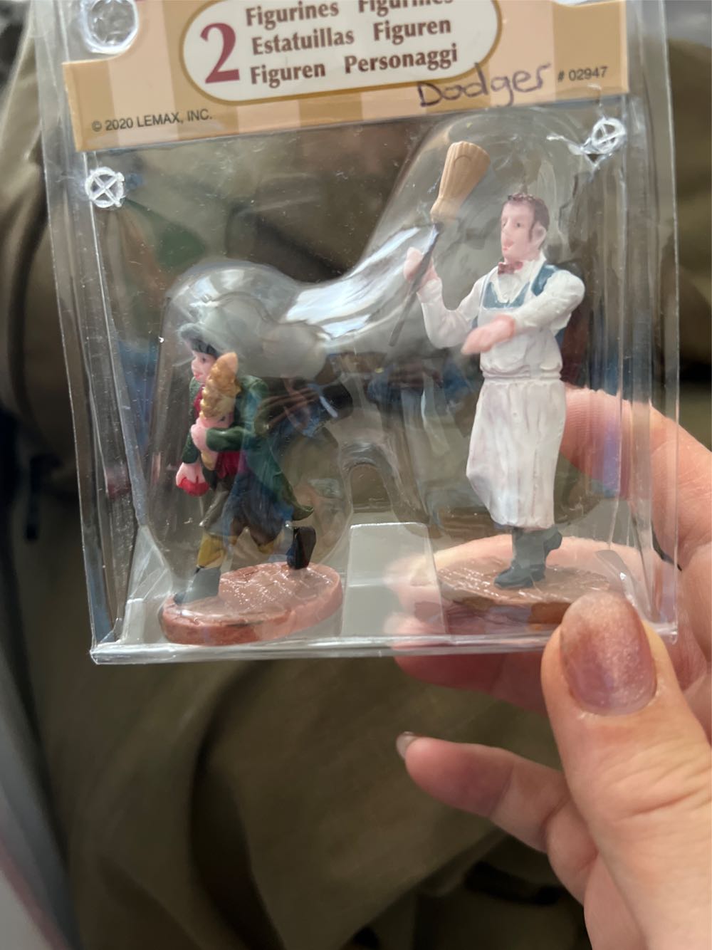 Hallmark Dr. Seuss How The Grinch Stole Christmas! Grinch With Present Christmas Ornament Multicolor