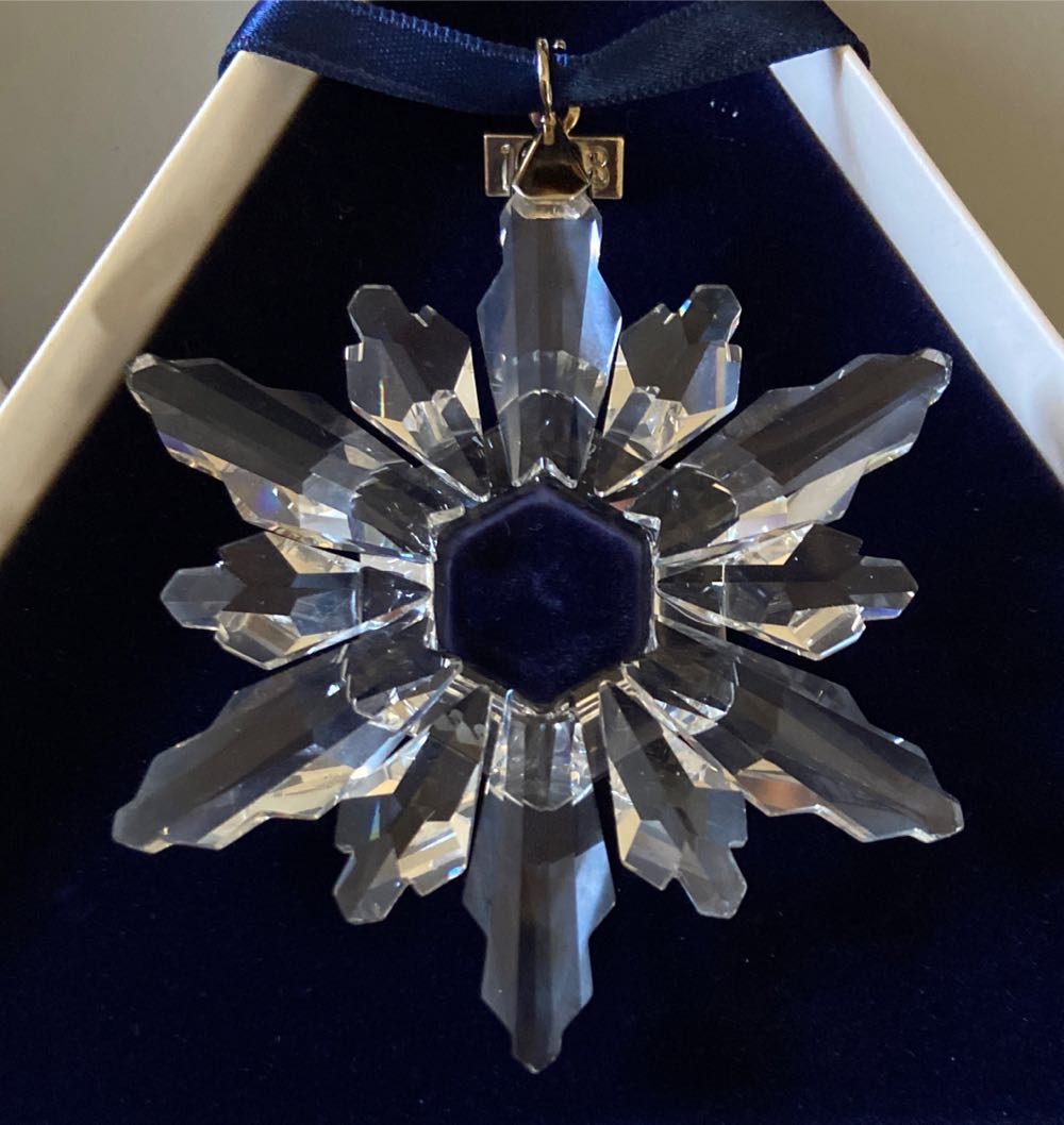 Swarovski 1998 Annual Dated Ornament - Swarovski Annual Edition Ornament (Crystal Snowflake) ornament collectible [Barcode 9003142200377] - Main Image 2