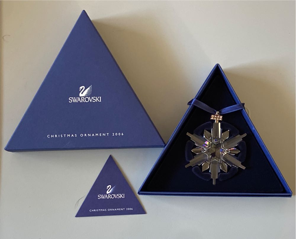 Swarovski 2006 Annual Ornament - Annual (Snowflake Yearly Ornament) ornament collectible [Barcode 9003148376137] - Main Image 2