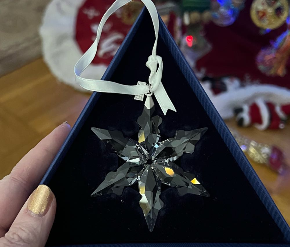 Swarovski Annual Dated Ornament 2015 - Swarovski Annual Edition Ornament (Snow Flake) ornament collectible [Barcode 9009650998409] - Main Image 2