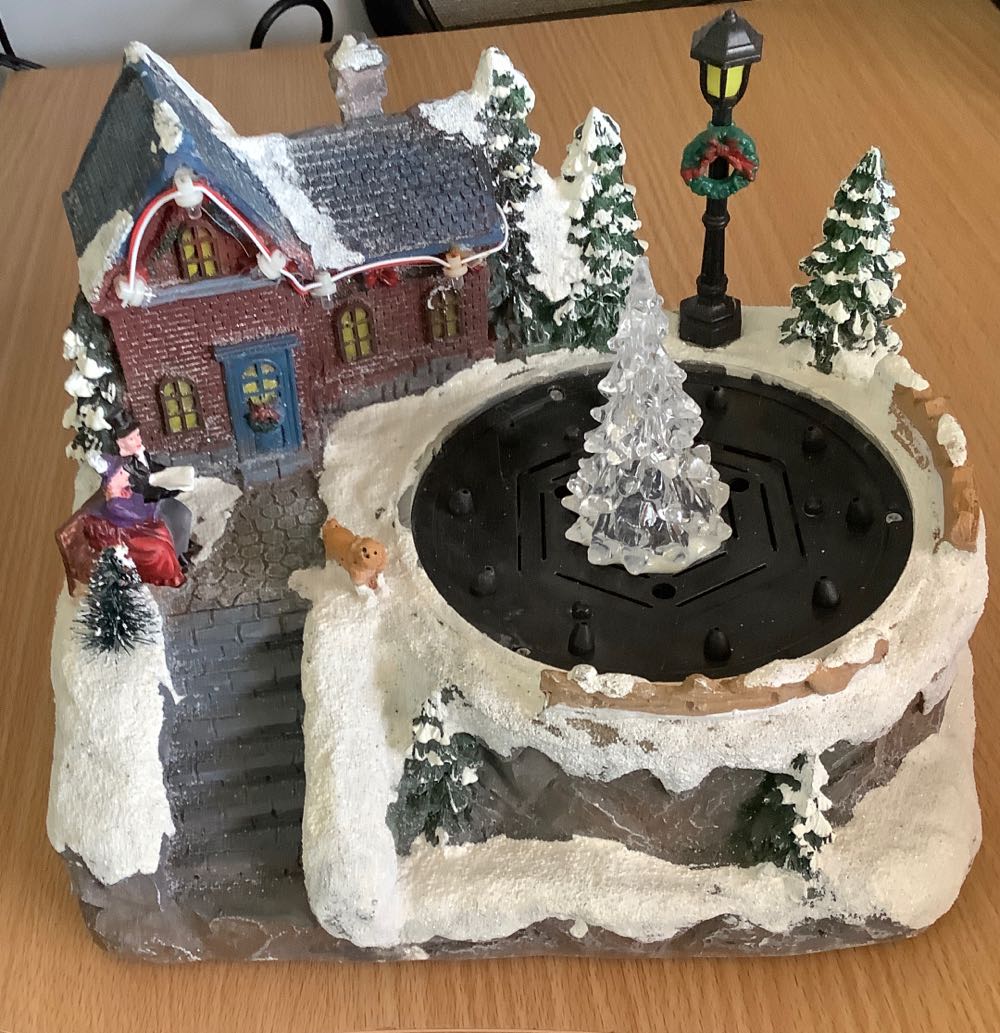 Peanuts Great Pumpkin Halloween Scenery