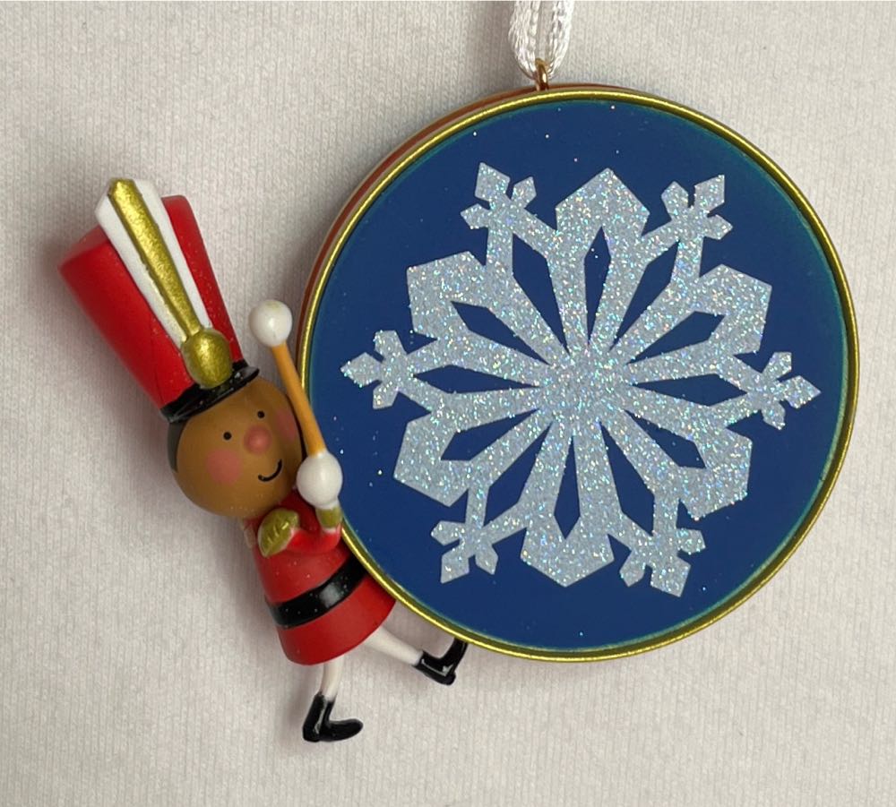 Tippity-Tap Toy Soldier - Toy Soldier Band (Limited Quantity) ornament collectible - Main Image 4