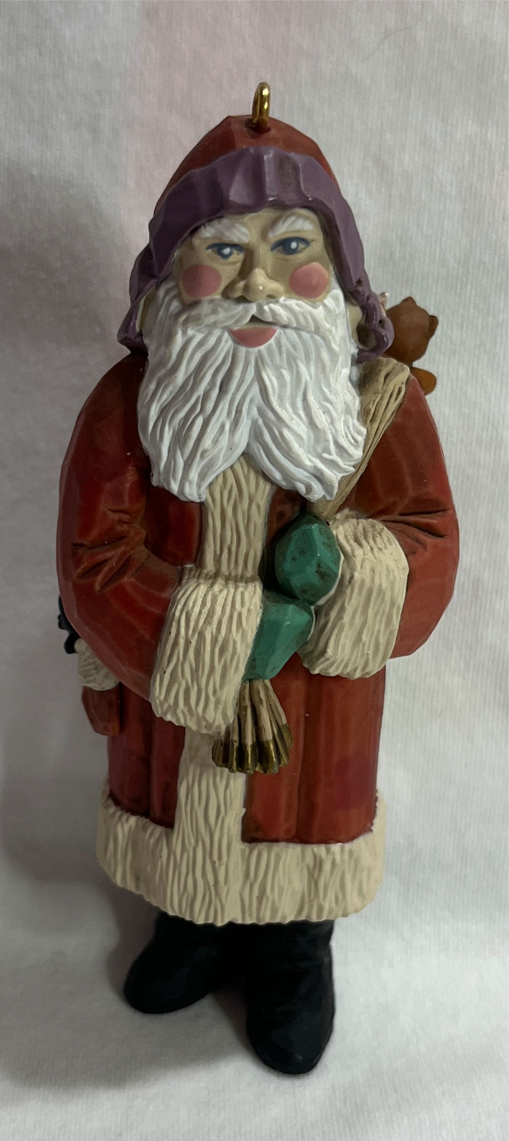Old Fashioned Santa  (Santa) ornament collectible - Main Image 3