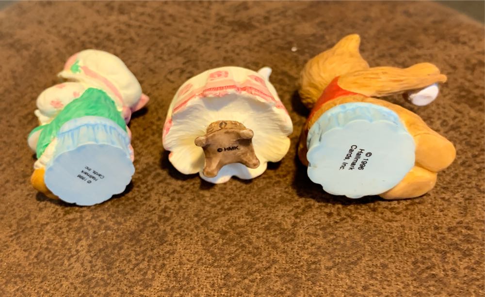 Merry Miniatures Tea Time - Merry Miniatures (Bear, Valentine, Easter, Summer) ornament collectible [Barcode 015012390483] - Main Image 4