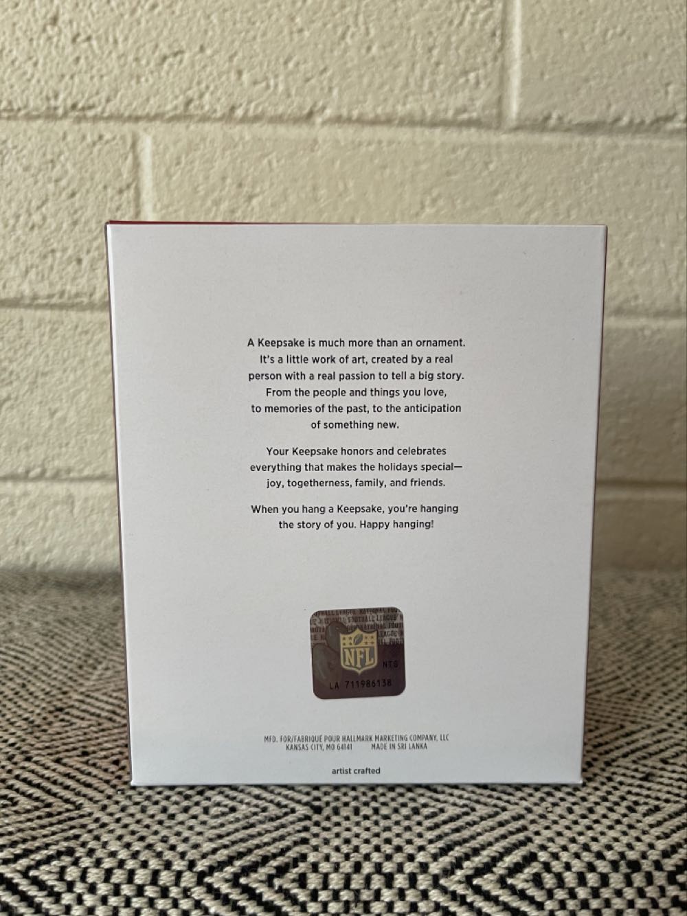 Lamar Jackson RECALLED - Baltimore Ravens (NFL) ornament collectible [Barcode 763795692033] - Main Image 2