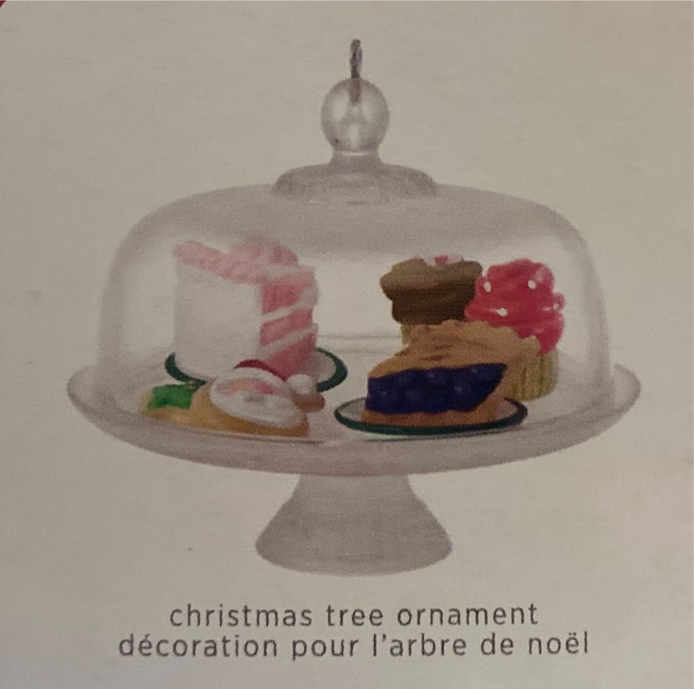 Happy Holiday Barbie - Club Edition 1996