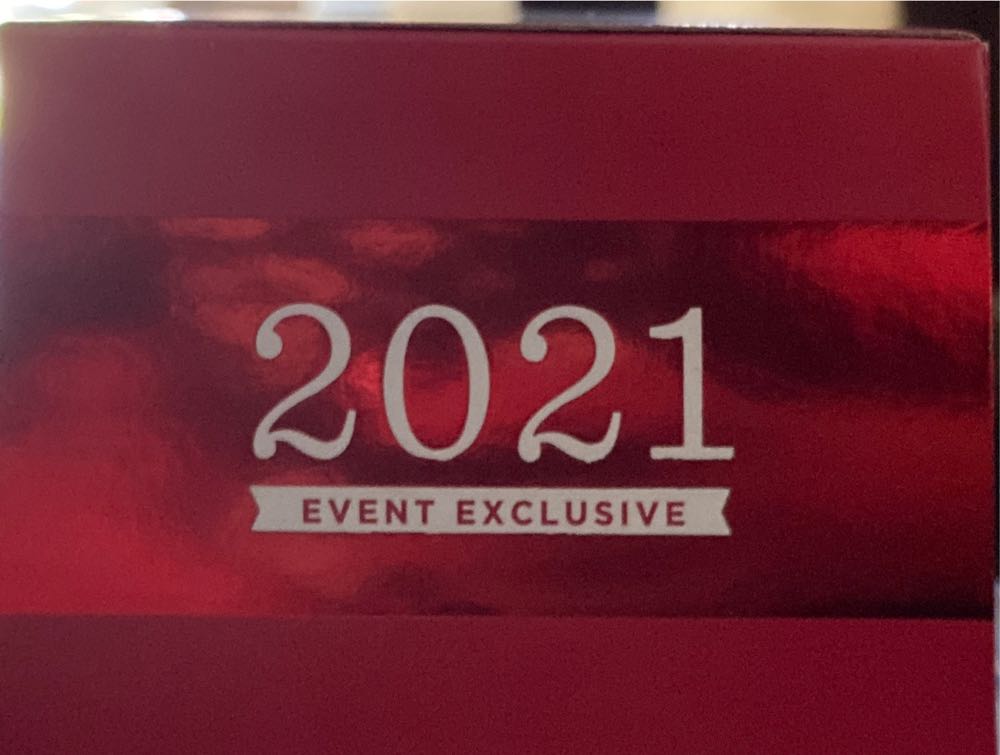 #13 EV EX RP Season’s Treatings - Season’s Treatings (Sweets) ornament collectible - Main Image 3