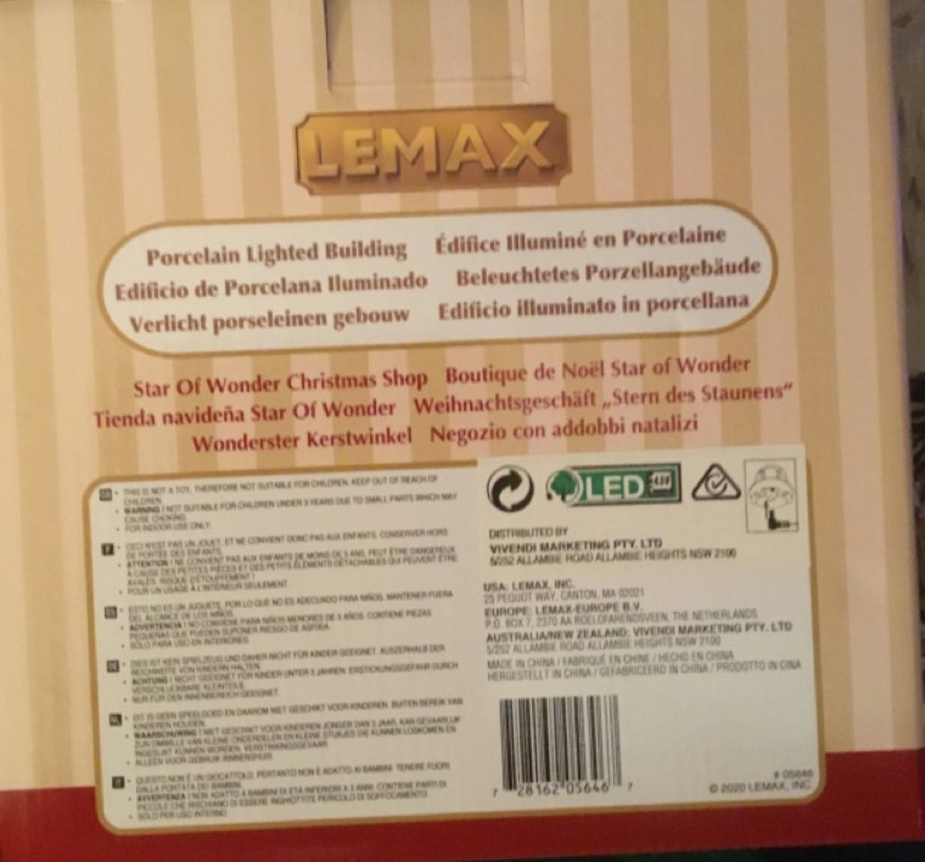 Star Of Wonder Christmas Shop - #05646 - Caddington Village (Lighted Building) ornament collectible [Barcode 728162056467] - Main Image 2