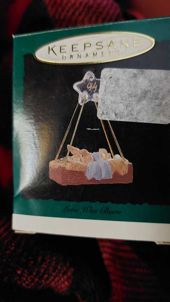 05697 James Pet Village