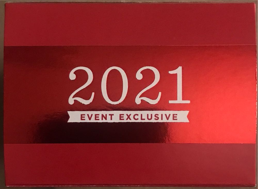 Season’s Treatings Event Exclusive - Season’s Treatings (Food - Dessert) ornament collectible - Main Image 3