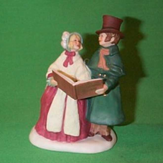 Merry Carolers - A Christmas Carol Collection (A Christmas Carol) ornament collectible [Barcode 070000042201] - Main Image 2
