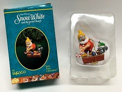 Just Fore Christmas - Enesco Treasury Of Christmas Ornaments (Disney Snow White & the Seven Dwarfs) ornament collectible [Barcode 045544200424] - Main Image 2