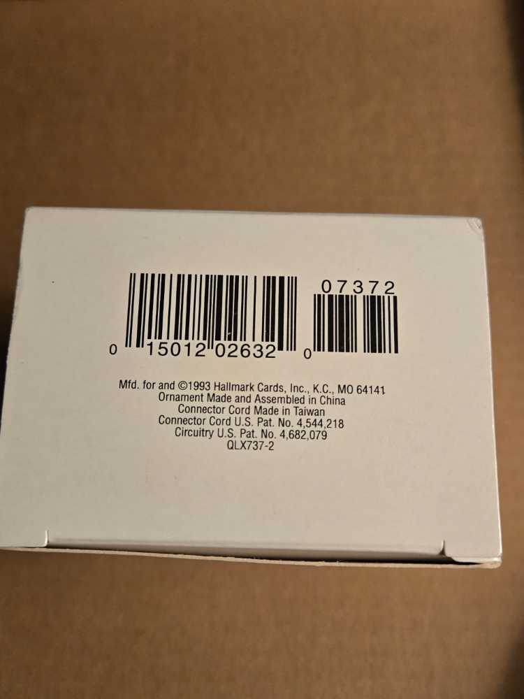 Dollhouse Dreams - Magic Flickering And Seqencing Lights ornament collectible [Barcode 015012026320] - Main Image 3