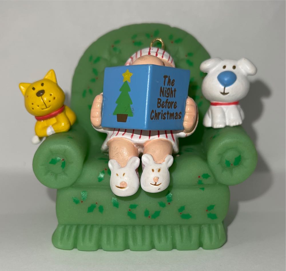 A Night Before Christmas - A Ziggy Christmas (Ziggy) ornament collectible [Barcode 045544019385] - Main Image 3