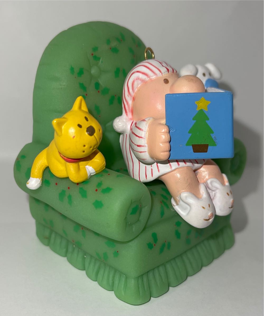 A Night Before Christmas - A Ziggy Christmas (Ziggy) ornament collectible [Barcode 045544019385] - Main Image 4