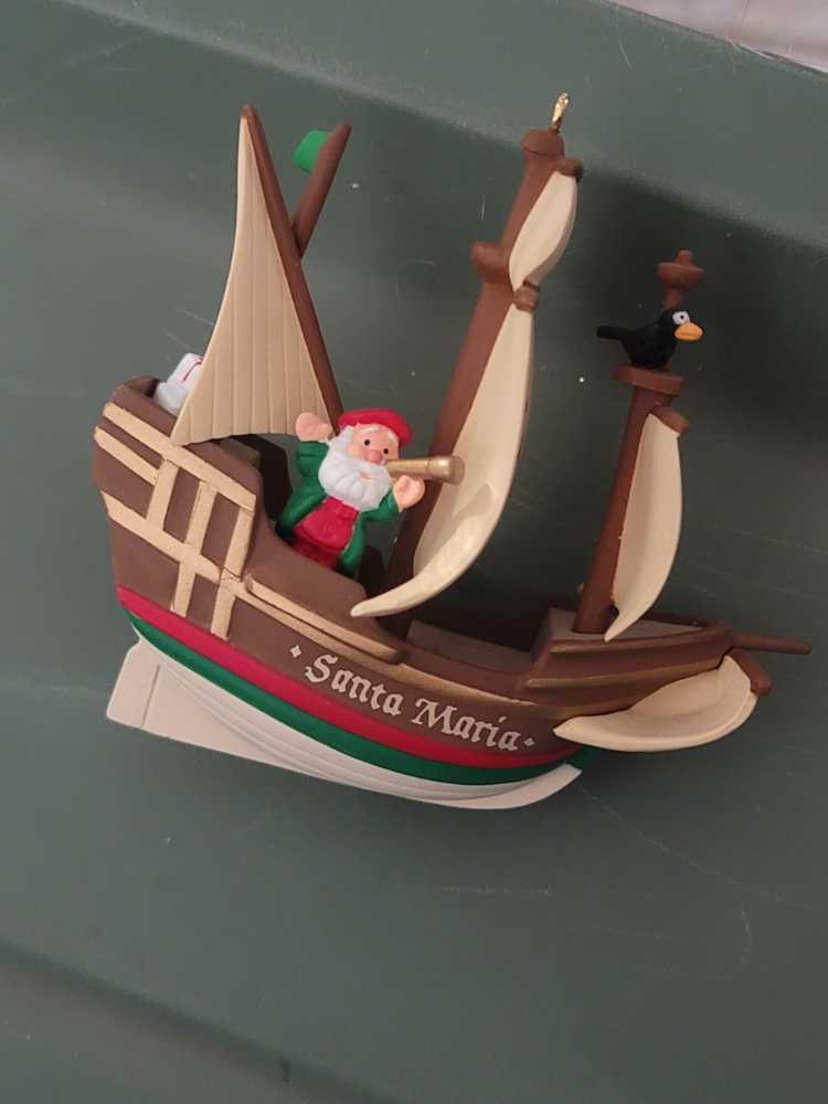 Santa Maria - American Commorative (Santa) ornament collectible [Barcode 070000027482] - Main Image 3