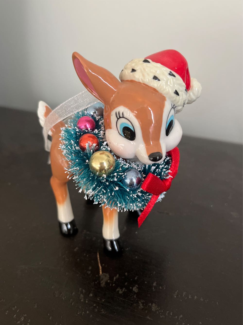 Retro Reindeer - Retro Reindeer (Retro) ornament collectible - Main Image 2