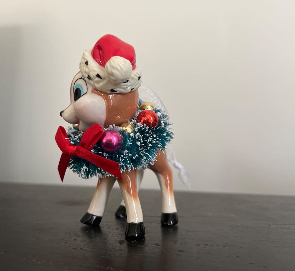Retro Reindeer - Retro Reindeer (Retro) ornament collectible - Main Image 3