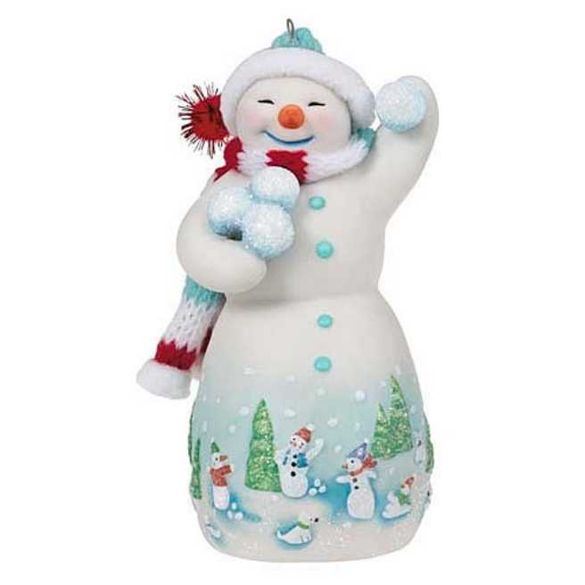 Snowtop Lodge 2021 Whittaker Q. Snowden - KOC Special Edition Repaint - RED Buttons - Hallmark KOC Snowtop Lodge (Snowtop Lodge) ornament collectible - Main Image 3
