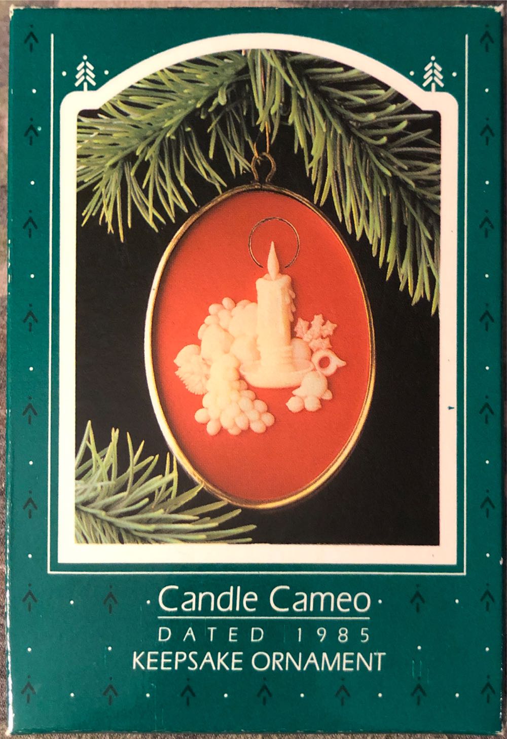 Candle Cameo  ornament collectible - Main Image 1