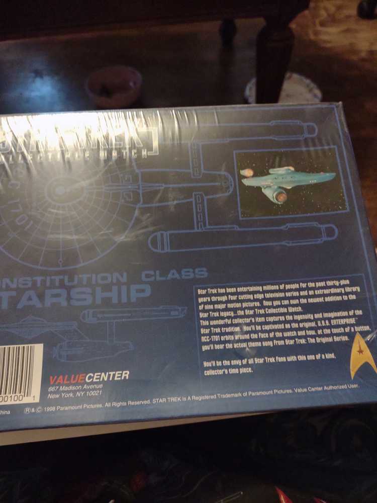 Star Trek Collectible Watch Theme Song Orbiting Enterprise Space Sealed  ornament collectible [Barcode 659082001001] - Main Image 2