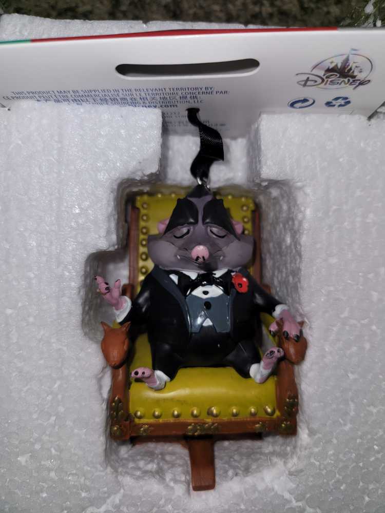 H  Lemax Cooper’s Cottage