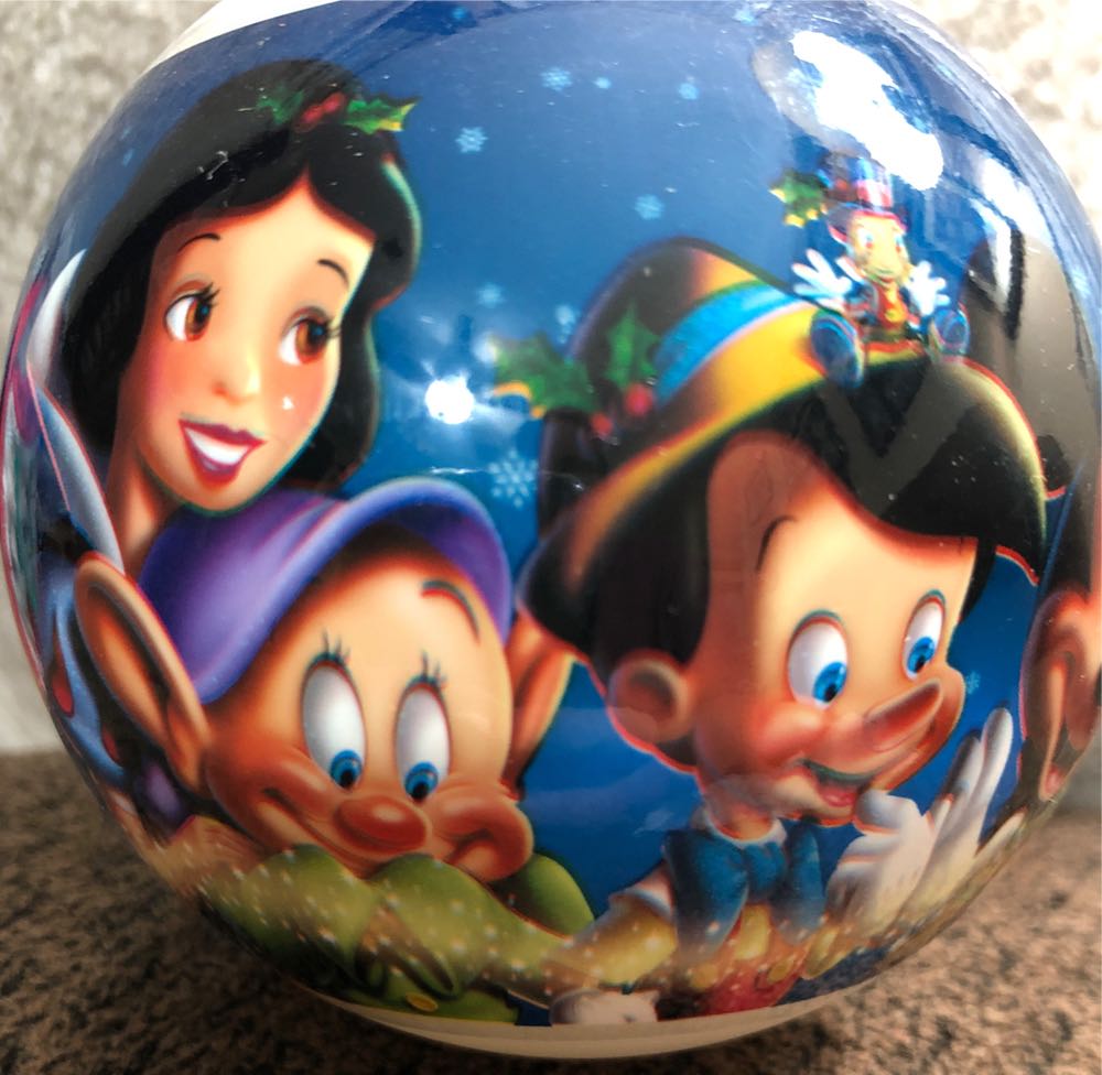Disney Store 2004  ornament collectible - Main Image 2