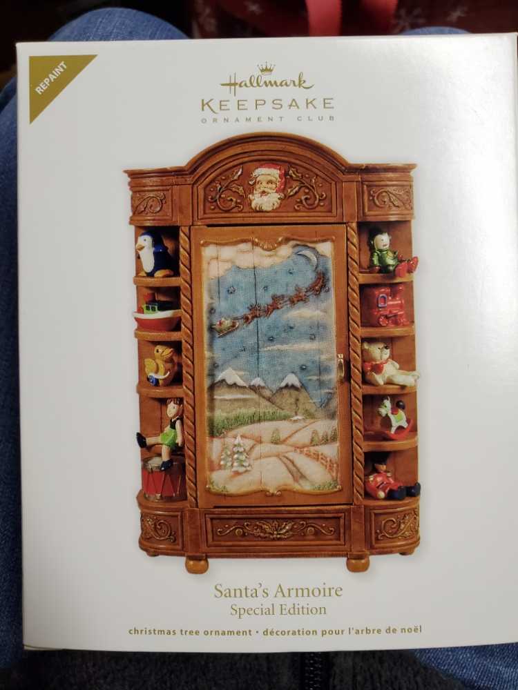 Santa’s armoire 2011 repaint   ornament collectible - Main Image 2
