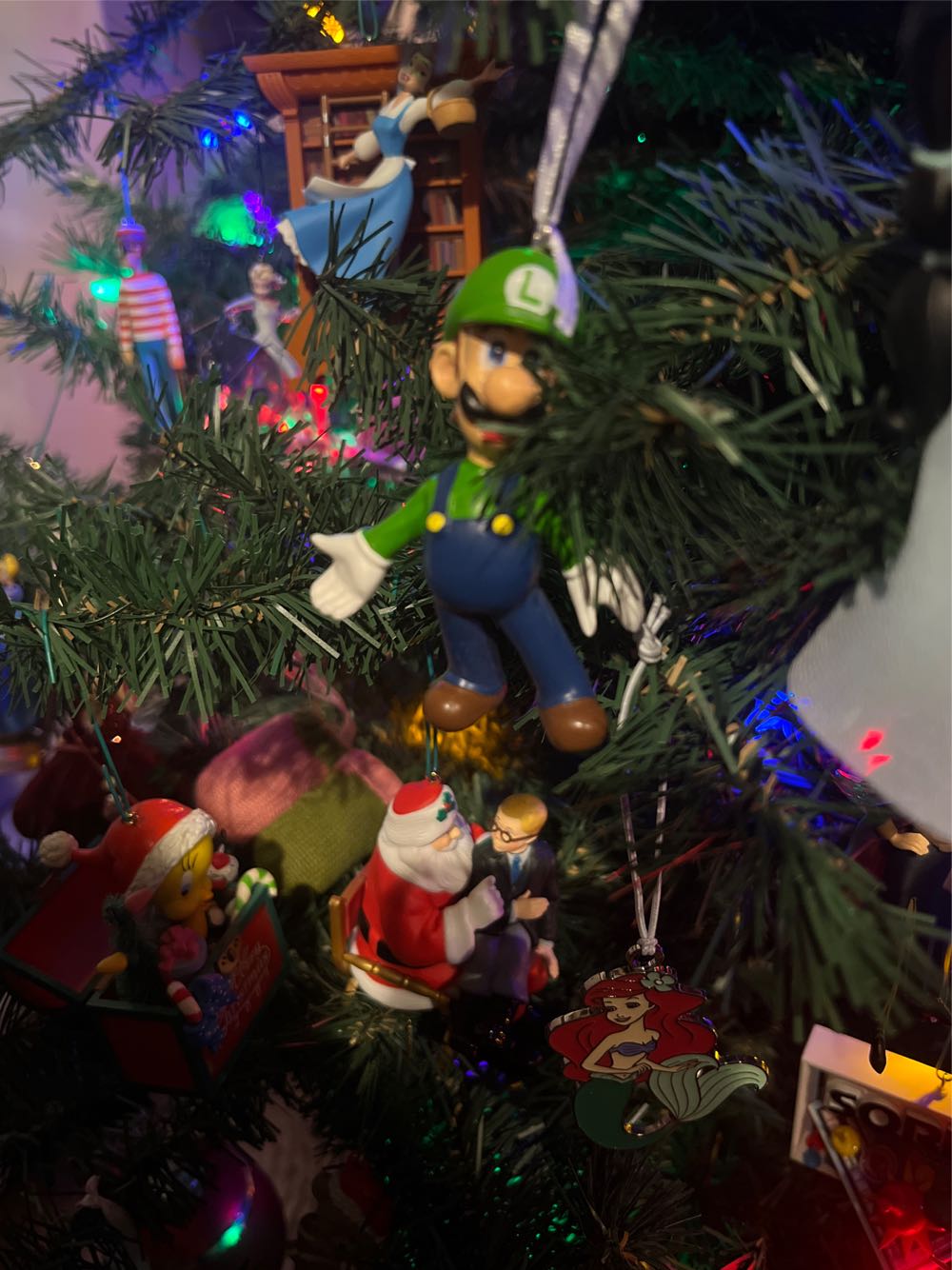 Super Mario Bro’s - Luigi - Mario (Hallmark Ornaments) ornament collectible [Barcode 763795720736] - Main Image 2