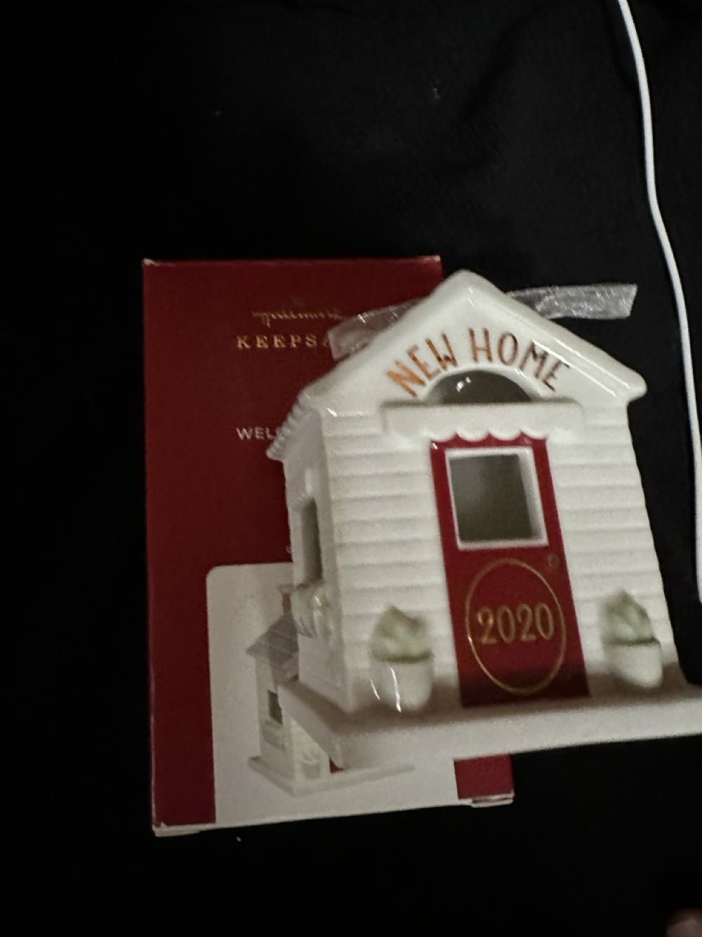 Hallmark Keepsake Ornament Year Dated New House Welcome Home  (Houses) ornament collectible [Barcode 763795535644] - Main Image 3
