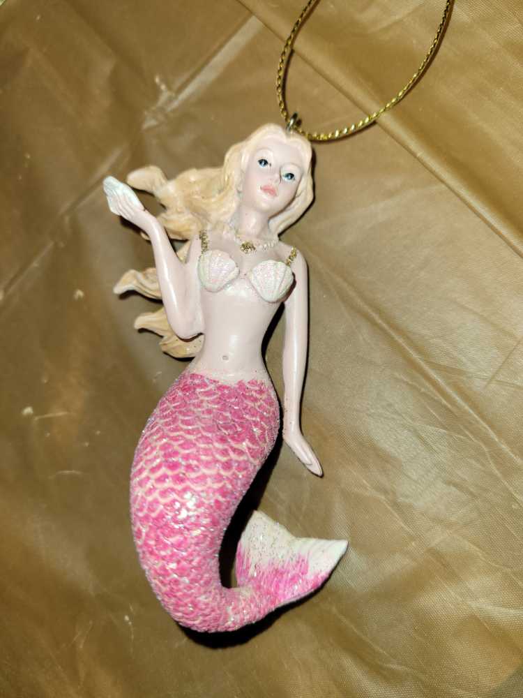 Cinderella Gus "You Go Get Some Trimmin`" Figurine