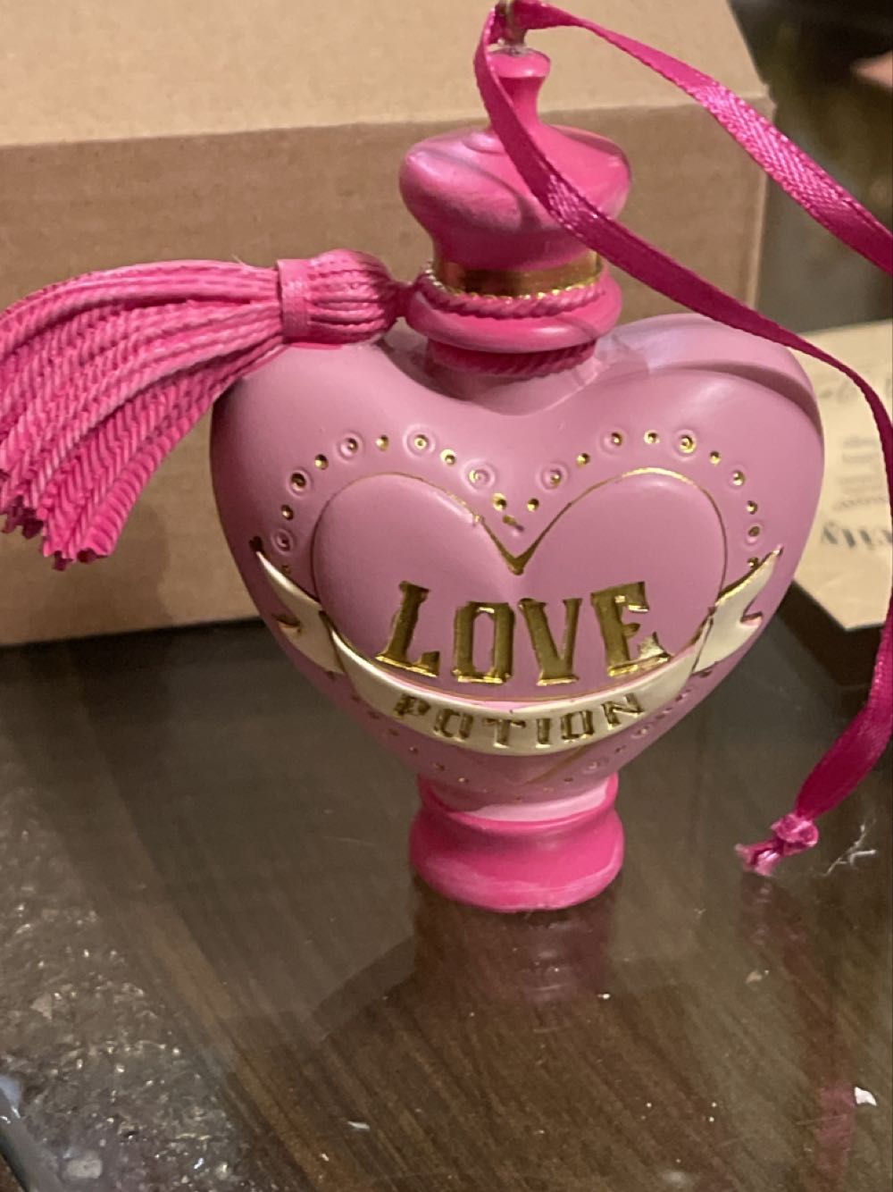 Fairytale Cadtle David Winter Cottage Ornament