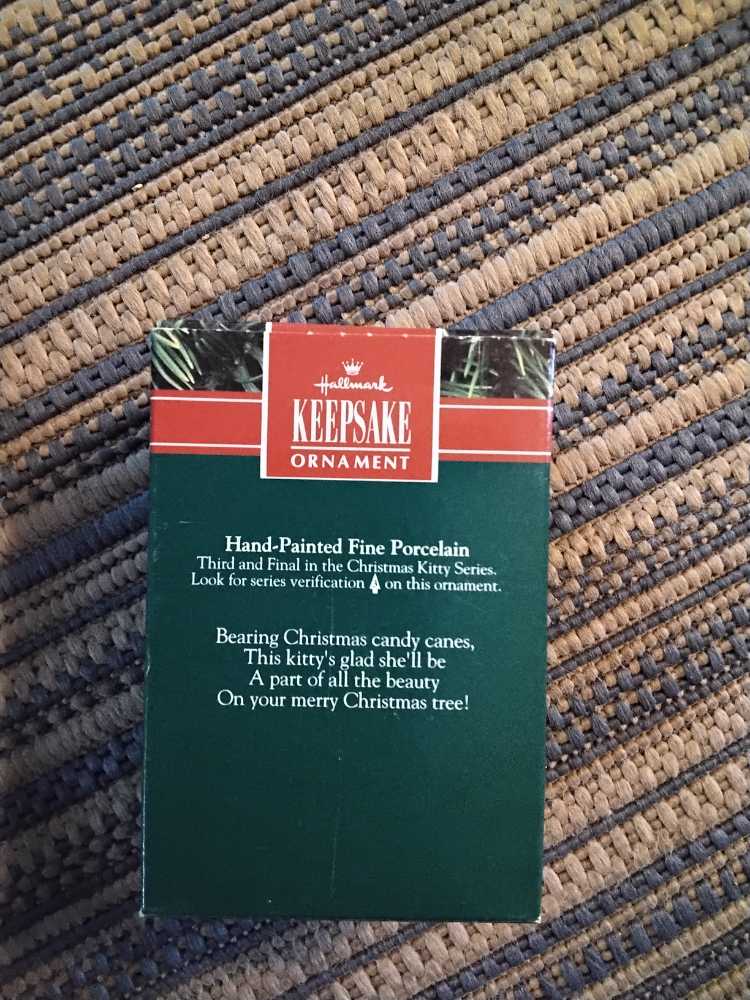 Christmas Kitty #3  ornament collectible [Barcode 070000027505] - Main Image 2