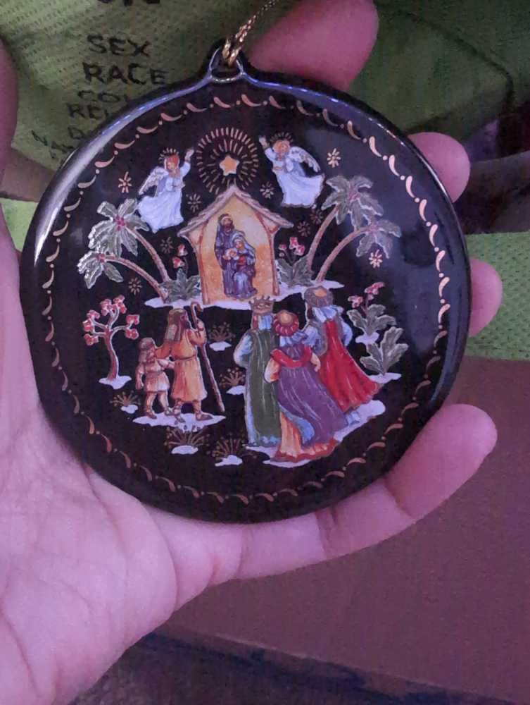 Following The Star - Holiday Enchantment Collection (Showcase, Holiday Enchantment) ornament collectible [Barcode 015012284348] - Main Image 2