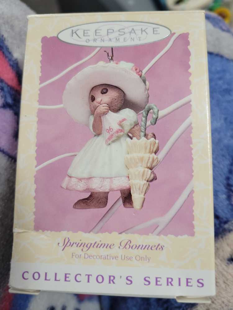 Springtime Bonnets - 04 (of 5) - Springtime Bonnets (Easter, Mice) ornament collectible [Barcode 015012317268] - Main Image 2