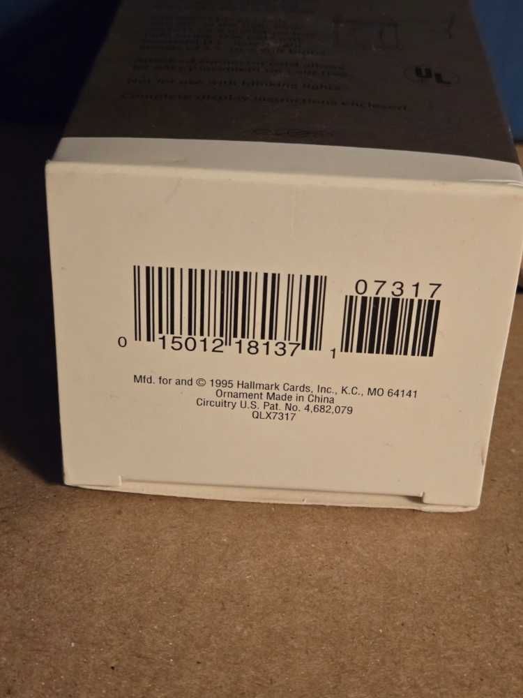 Baby’s First Christmas Magic Light And Music  (baby, family) ornament collectible [Barcode 015012181371] - Main Image 4