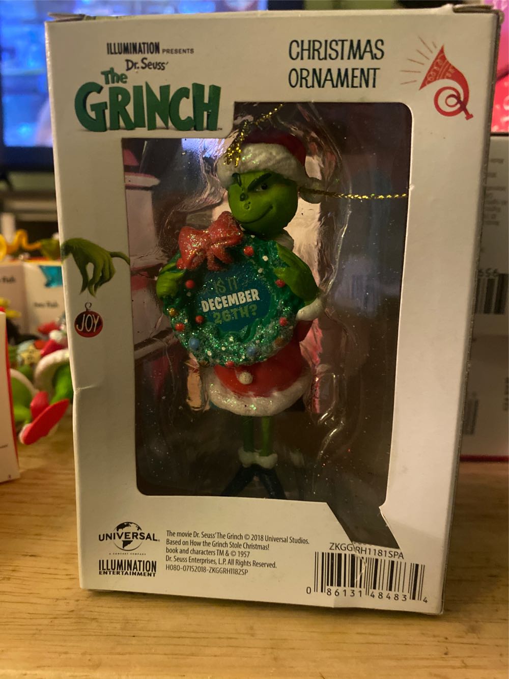 WORLD - White Globe - World Market